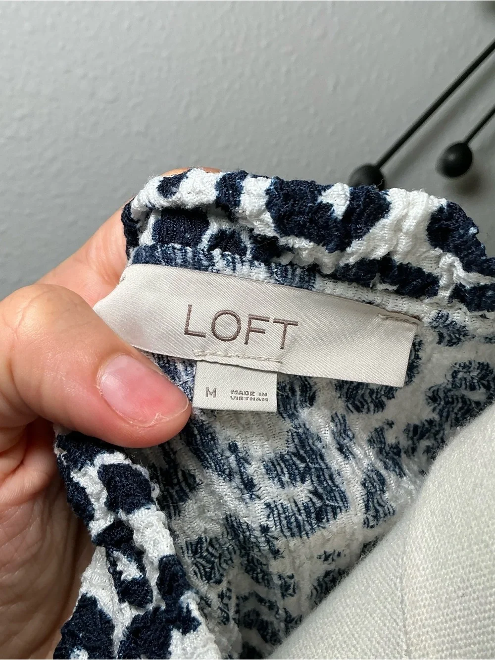 LOFT Leopard Print Puff Sleeve Textured Blouse Size Medium